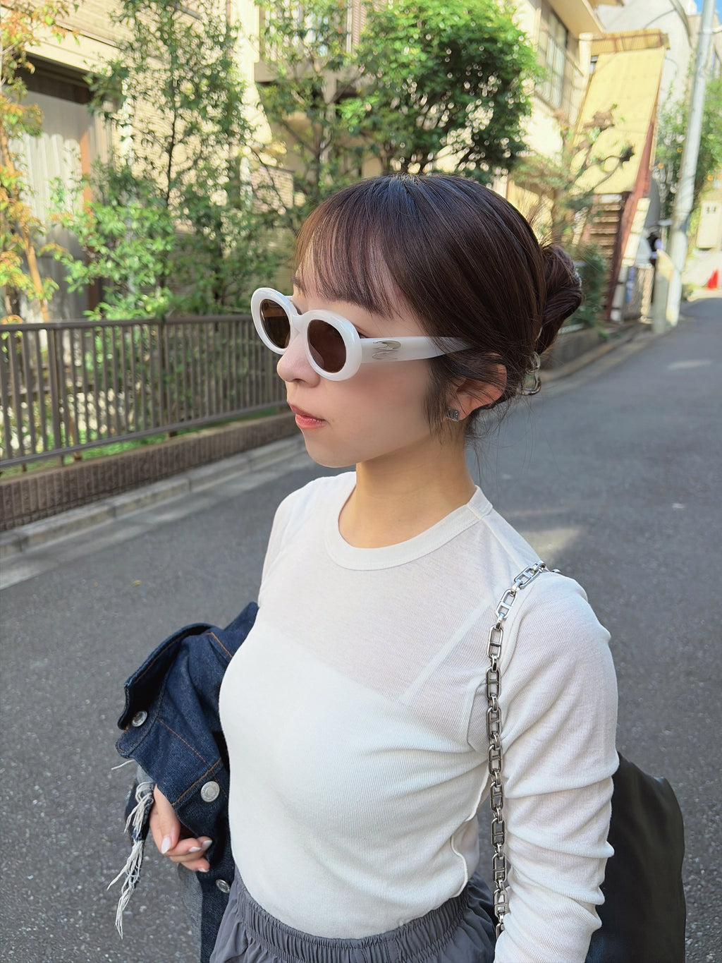 not moon (white)　